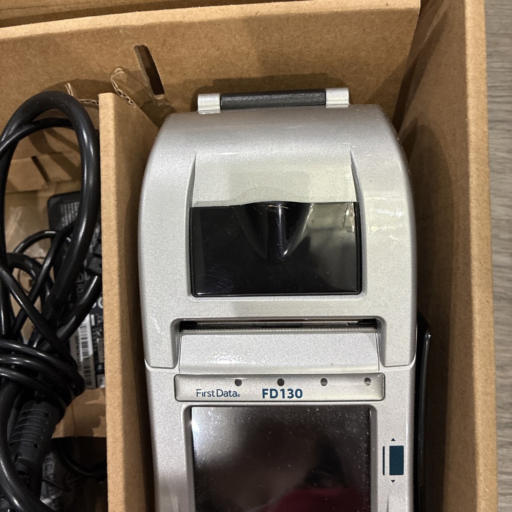 First Data FD130 Credit Card Terminal | New, In Box - Picture 2 of 6
